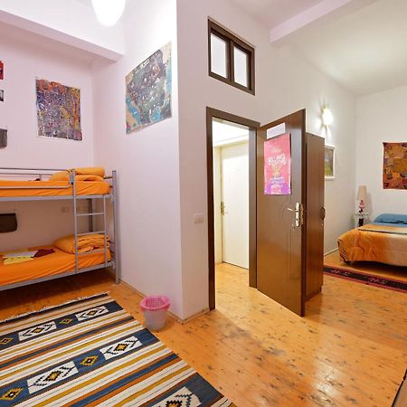 Mi Casa Es Tu Casa - Shkodra Backpackers Hostel Exteriér fotografie