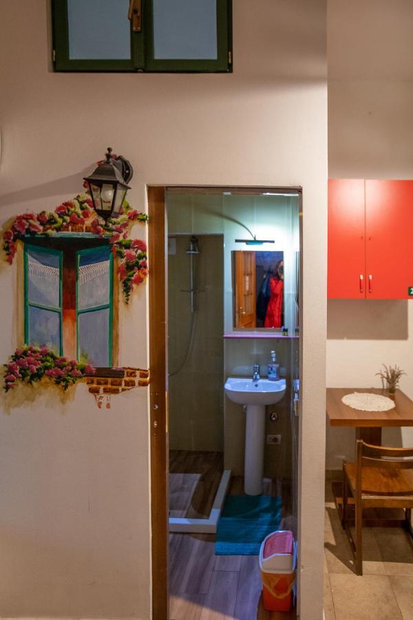 Mi Casa Es Tu Casa - Shkodra Backpackers Hostel Exteriér fotografie