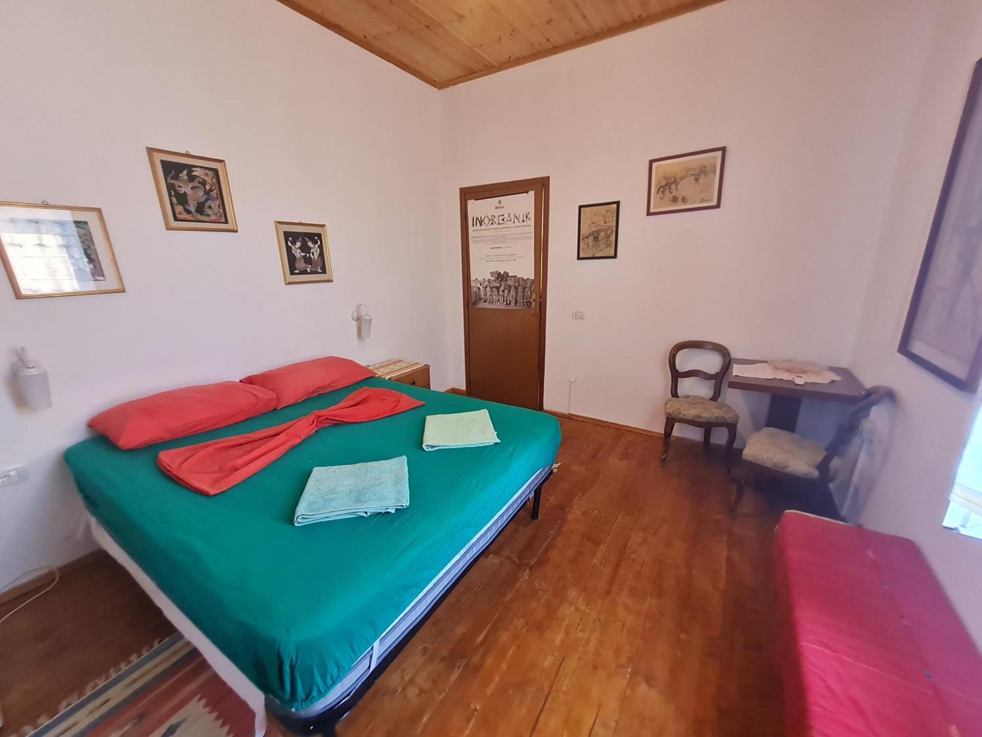 Mi Casa Es Tu Casa - Shkodra Backpackers Hostel Pokoj fotografie
